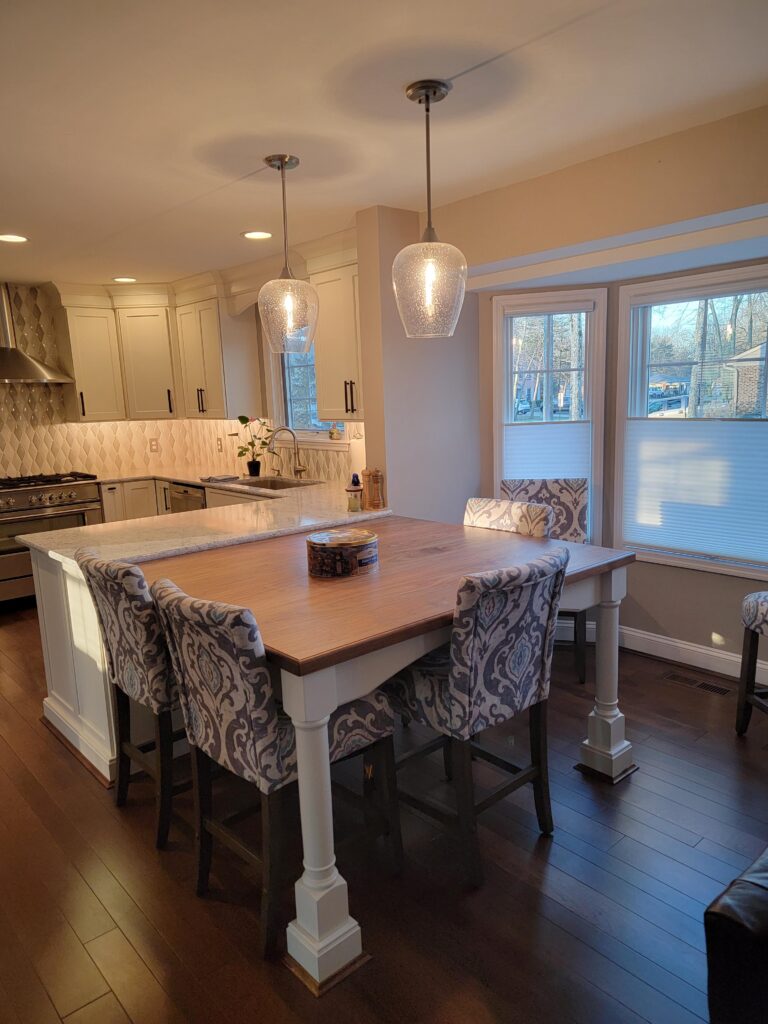 Anderson Township remodel - After - Kitchen built-in table