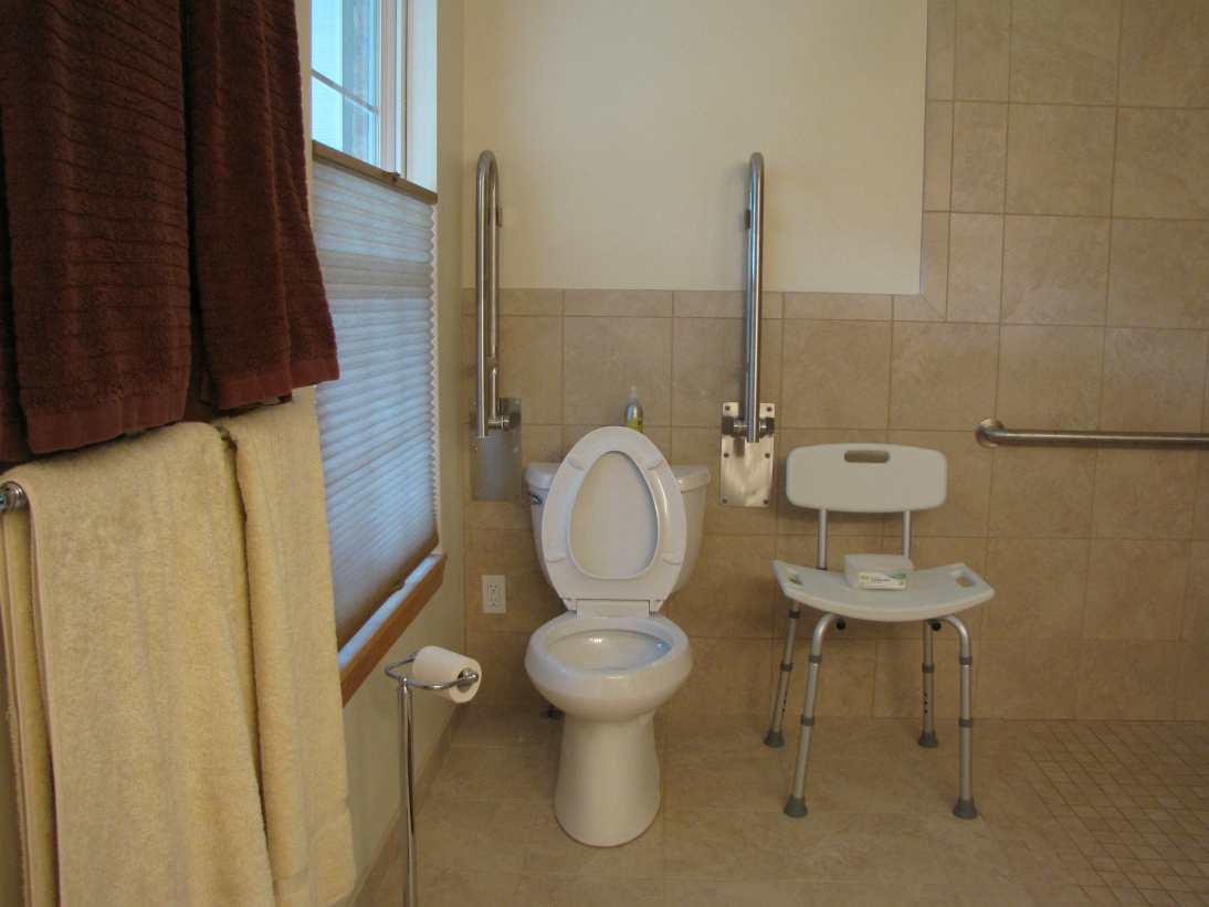 Wheelchair accessible bathroom